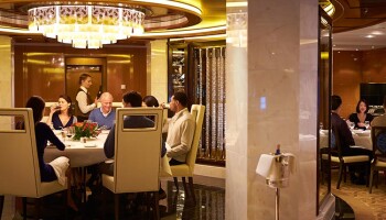 1548637129.248_r425_Princess Cruises Royal Class Interior traditional dining room.jpg